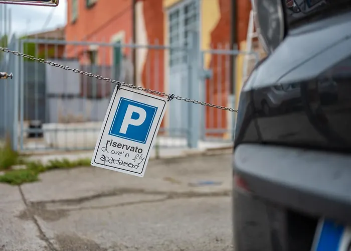 アパート *love'n Fly * Airport- Ducati ボローニャ