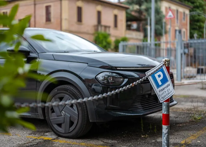 *love'n Fly * Airport- Ducati アパート