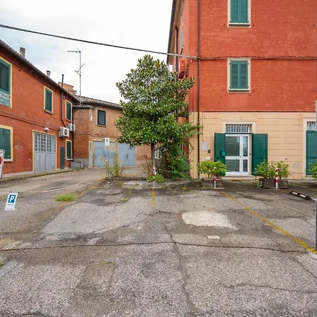 *love'n Fly * Airport- Ducati Apartment